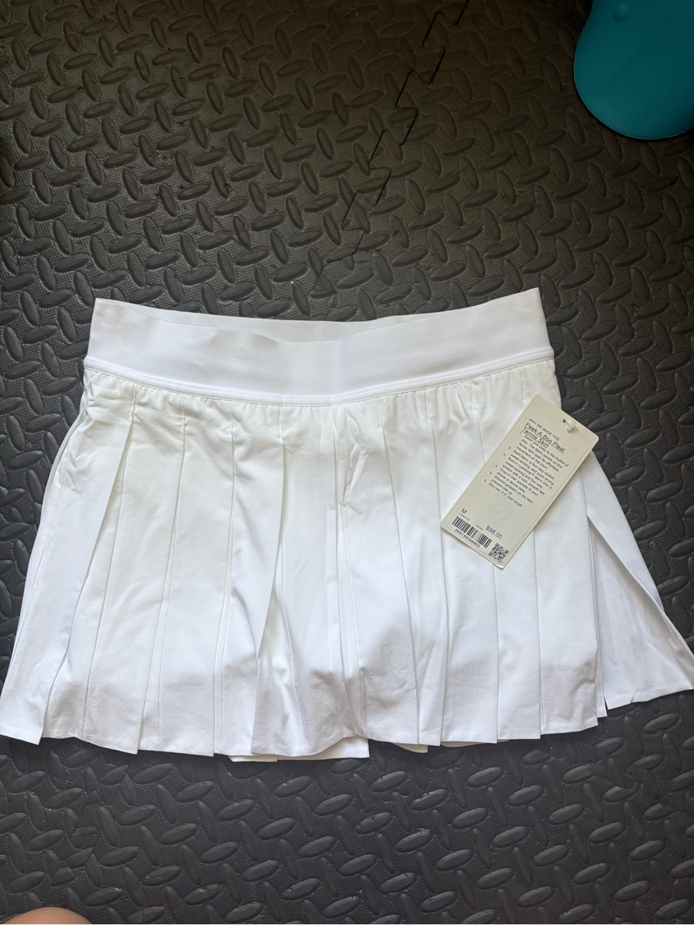 Lululemon Peek A Boo Pleat Tennis Skirt NWT